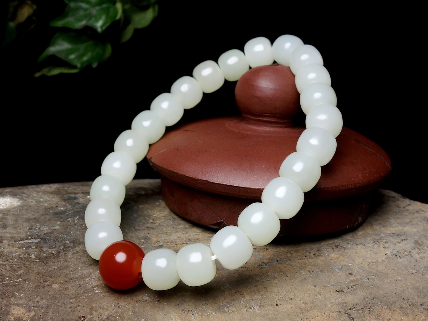 Jade handicrafts Xinjiang Hetian jade white jade bracelet fashion exquisite men's and women's bracelets