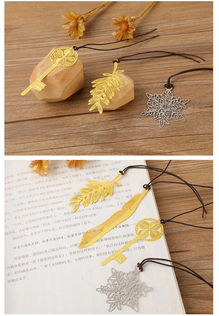 Metal bookmarks, creative Chinese style antique brass gold-plated hollow book clips wholesale exquisite souvenir gifts